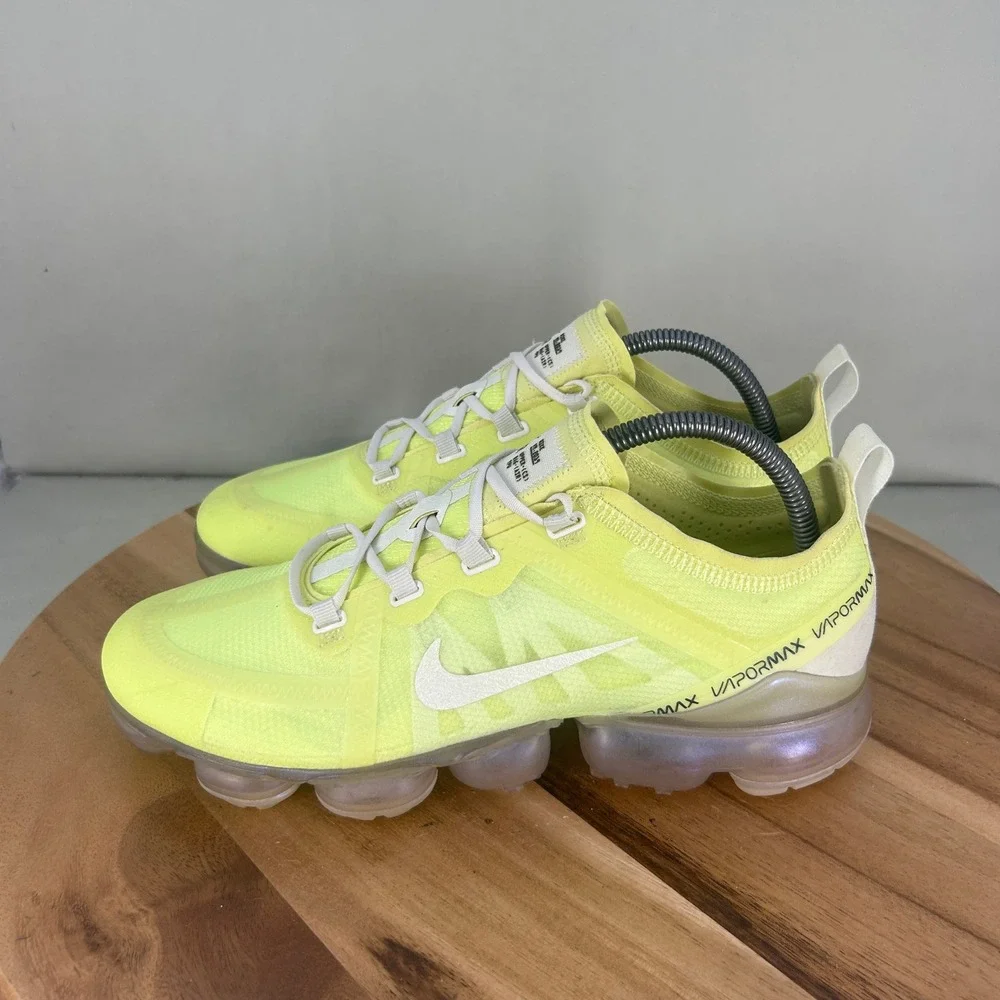 Nike Air VaporMax 2019 Barely Volt Womens Running Shoes CI1246-302 Size 10.5